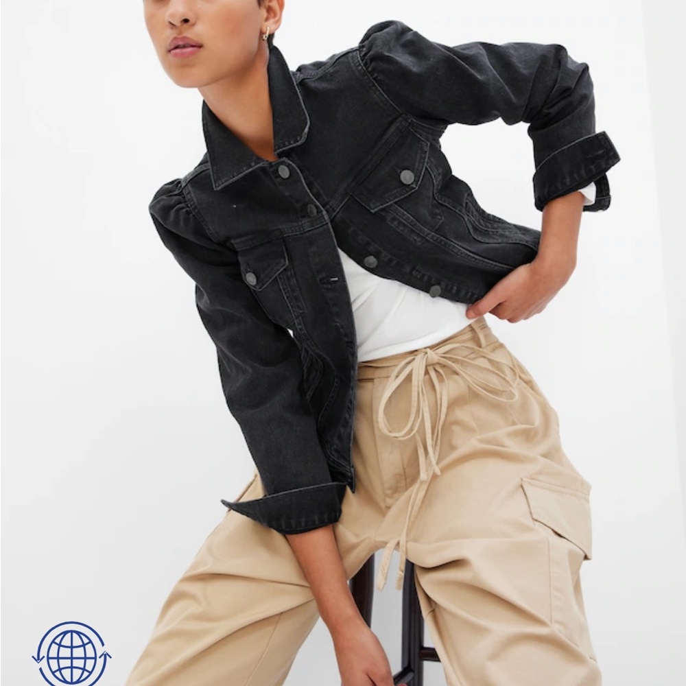 GAP Puff Sleeve Black Denim Jacket with Washwell